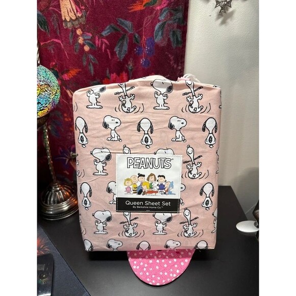 Other - Brand new QUEEN Berkshire home company Peanuts queen sheet set
